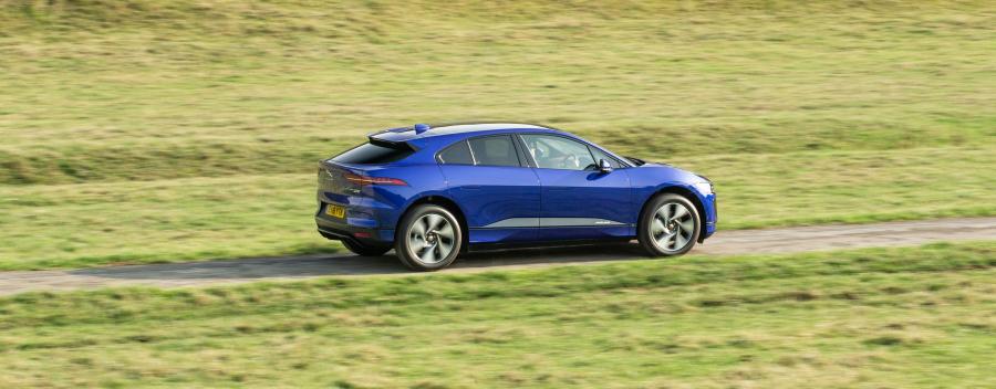  Jaguar I-Pace EV400 AWD S 2018 года  (UK) (фото 3 из 40)
